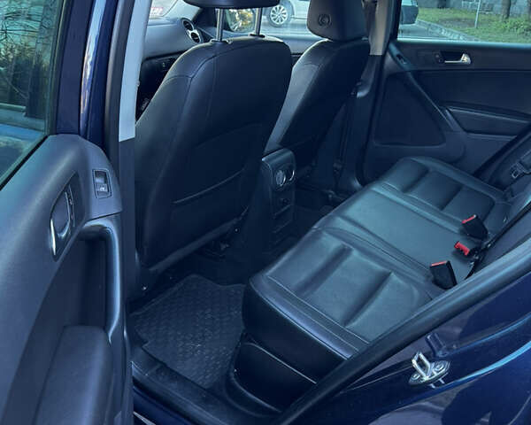 Синий Фольксваген Тигуан, объемом двигателя 2 л и пробегом 252 тыс. км за 9800 $, фото 23 на Automoto.ua