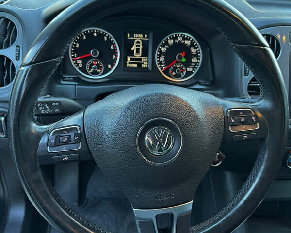 Синий Фольксваген Тигуан, объемом двигателя 2 л и пробегом 252 тыс. км за 9800 $, фото 14 на Automoto.ua