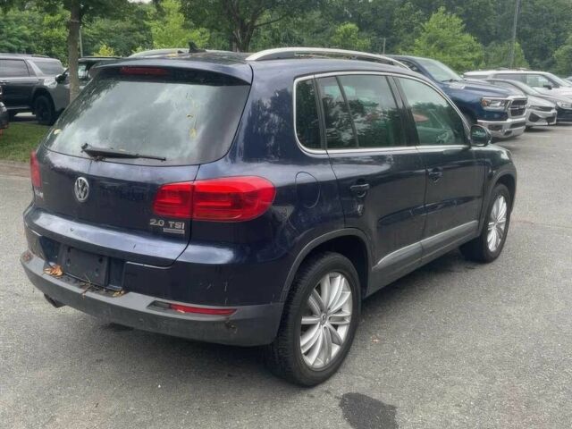 Синий Фольксваген Тигуан, объемом двигателя 2 л и пробегом 83 тыс. км за 2100 $, фото 5 на Automoto.ua