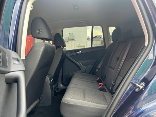 Синій Фольксваген Тігуан, об'ємом двигуна 2 л та пробігом 220 тис. км за 12000 $, фото 16 на Automoto.ua