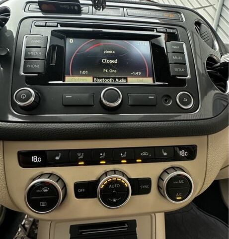 Синій Фольксваген Тігуан, об'ємом двигуна 2 л та пробігом 268 тис. км за 13917 $, фото 6 на Automoto.ua