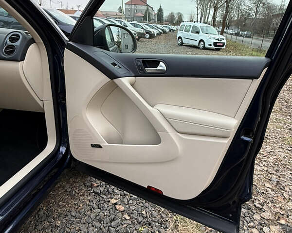 Синий Фольксваген Тигуан, объемом двигателя 1.98 л и пробегом 203 тыс. км за 12800 $, фото 28 на Automoto.ua