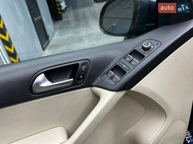 Синій Фольксваген Тігуан, об'ємом двигуна 1.98 л та пробігом 175 тис. км за 15800 $, фото 7 на Automoto.ua