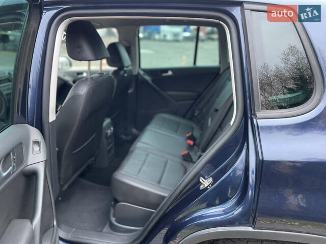 Синий Фольксваген Тигуан, объемом двигателя 2 л и пробегом 165 тыс. км за 11500 $, фото 12 на Automoto.ua