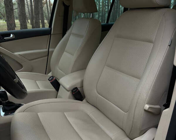 Синій Фольксваген Тігуан, об'ємом двигуна 1.98 л та пробігом 110 тис. км за 13700 $, фото 7 на Automoto.ua