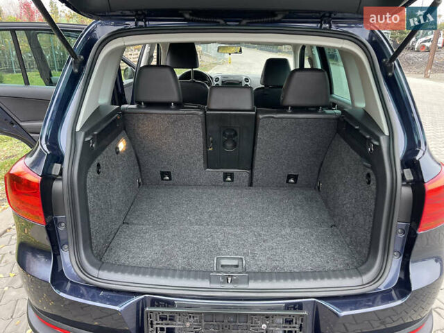 Синий Фольксваген Тигуан, объемом двигателя 2 л и пробегом 165 тыс. км за 11500 $, фото 13 на Automoto.ua