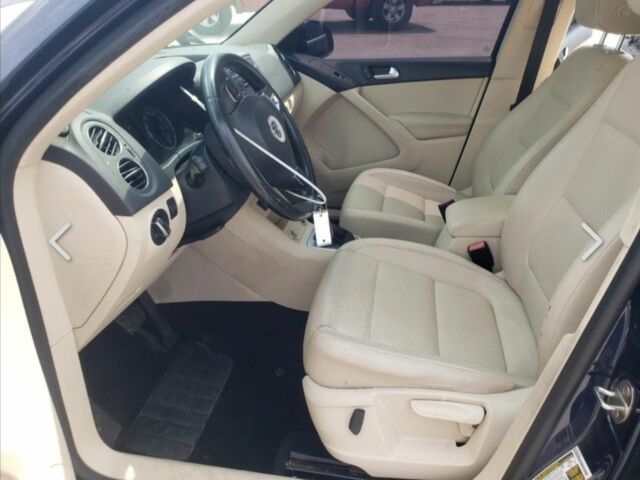 Синій Фольксваген Тігуан, об'ємом двигуна 2 л та пробігом 288 тис. км за 8950 $, фото 4 на Automoto.ua