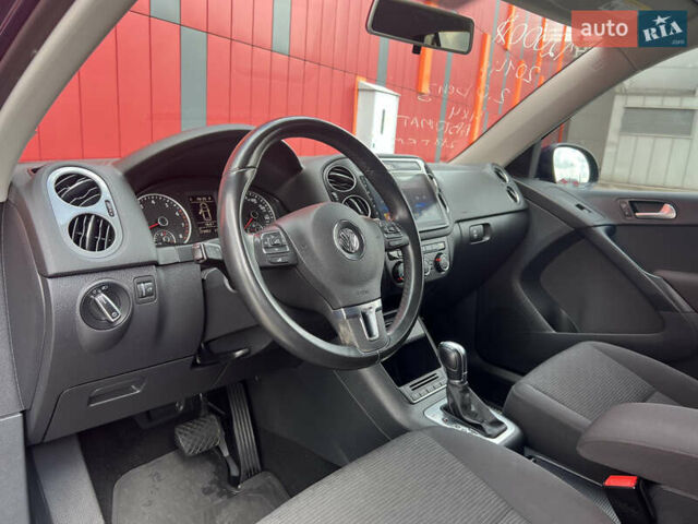 Синий Фольксваген Тигуан, объемом двигателя 2 л и пробегом 219 тыс. км за 12000 $, фото 11 на Automoto.ua