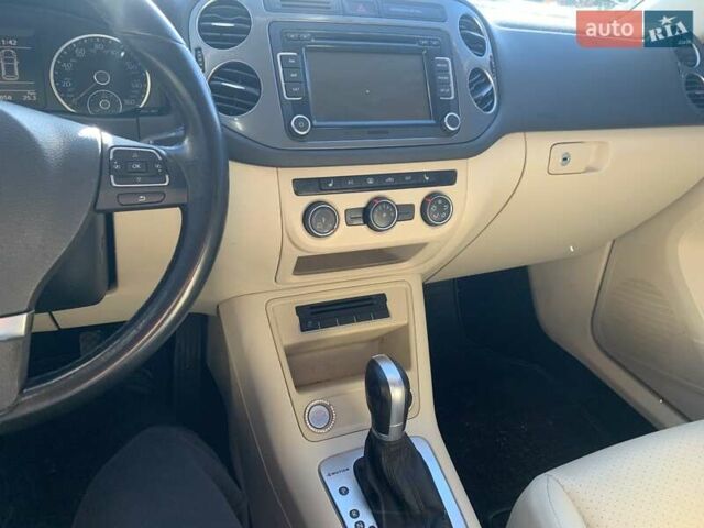 Синий Фольксваген Тигуан, объемом двигателя 1.98 л и пробегом 288 тыс. км за 11500 $, фото 4 на Automoto.ua