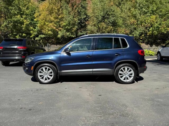 Синій Фольксваген Тігуан, об'ємом двигуна 2 л та пробігом 87 тис. км за 4500 $, фото 2 на Automoto.ua