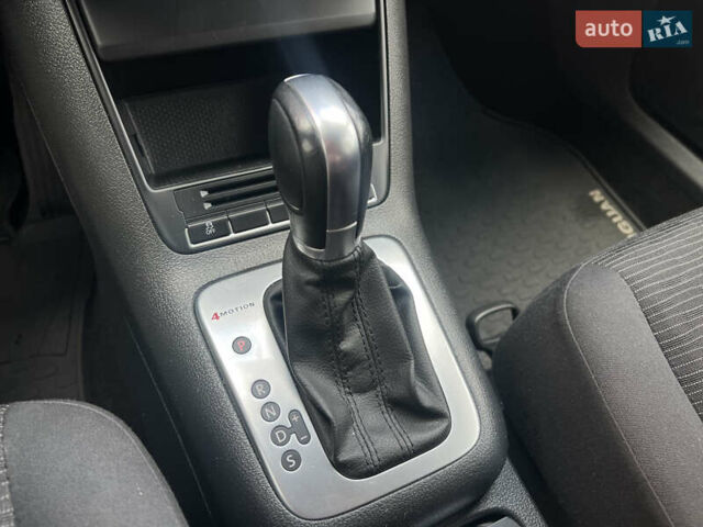 Синий Фольксваген Тигуан, объемом двигателя 2 л и пробегом 219 тыс. км за 12000 $, фото 15 на Automoto.ua