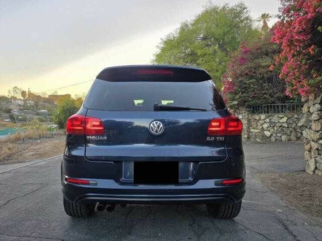 Синій Фольксваген Тігуан, об'ємом двигуна 2 л та пробігом 110 тис. км за 3000 $, фото 10 на Automoto.ua