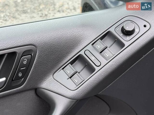 Синий Фольксваген Тигуан, объемом двигателя 1.98 л и пробегом 160 тыс. км за 13000 $, фото 29 на Automoto.ua