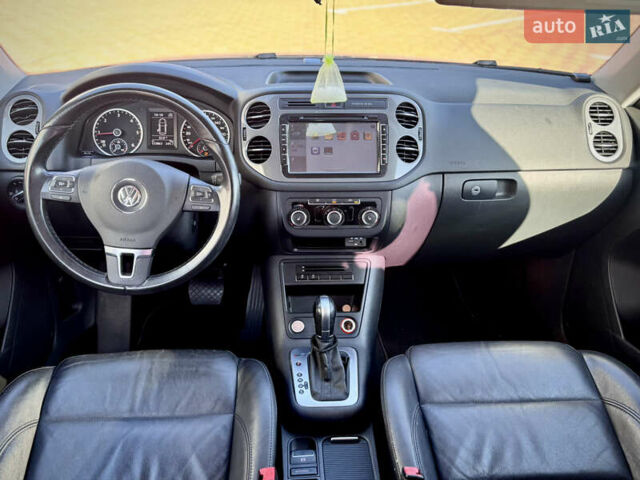Синий Фольксваген Тигуан, объемом двигателя 2 л и пробегом 121 тыс. км за 16800 $, фото 70 на Automoto.ua