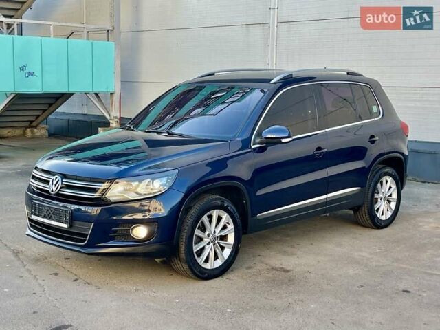 Синий Фольксваген Тигуан, объемом двигателя 2 л и пробегом 165 тыс. км за 16200 $, фото 3 на Automoto.ua