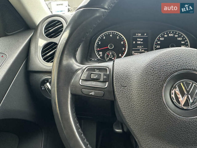 Синій Фольксваген Тігуан, об'ємом двигуна 2 л та пробігом 139 тис. км за 13500 $, фото 41 на Automoto.ua
