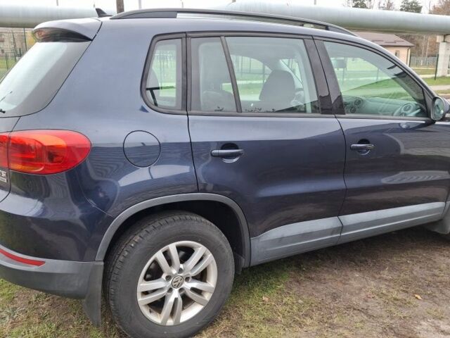 Синий Фольксваген Тигуан, объемом двигателя 2 л и пробегом 160 тыс. км за 12500 $, фото 3 на Automoto.ua