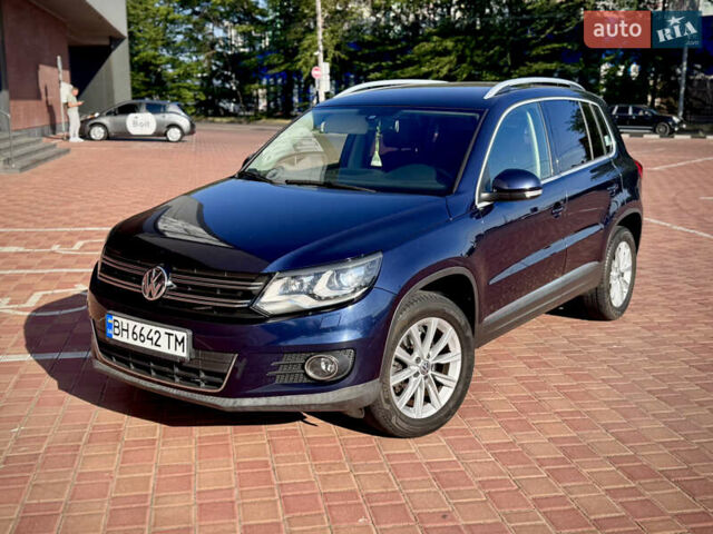Синий Фольксваген Тигуан, объемом двигателя 2 л и пробегом 121 тыс. км за 16800 $, фото 3 на Automoto.ua