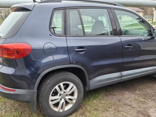 Синий Фольксваген Тигуан, объемом двигателя 2 л и пробегом 160 тыс. км за 12500 $, фото 2 на Automoto.ua