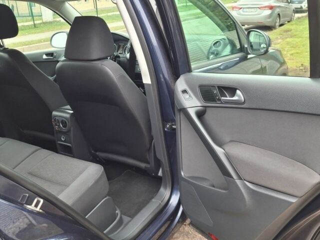 Синий Фольксваген Тигуан, объемом двигателя 2 л и пробегом 160 тыс. км за 12500 $, фото 14 на Automoto.ua