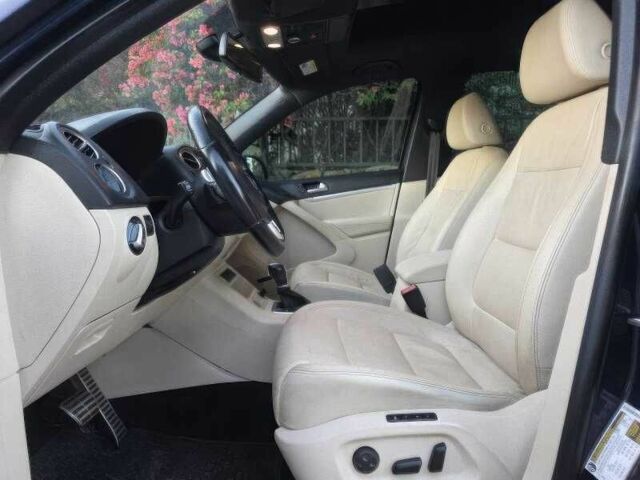 Синій Фольксваген Тігуан, об'ємом двигуна 2 л та пробігом 110 тис. км за 3000 $, фото 13 на Automoto.ua