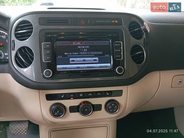 Синій Фольксваген Тігуан, об'ємом двигуна 1.98 л та пробігом 250 тис. км за 14000 $, фото 5 на Automoto.ua