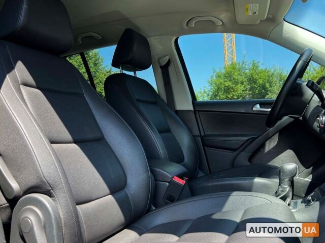 Синій Фольксваген Тігуан, об'ємом двигуна 2 л та пробігом 147 тис. км за 13800 $, фото 8 на Automoto.ua