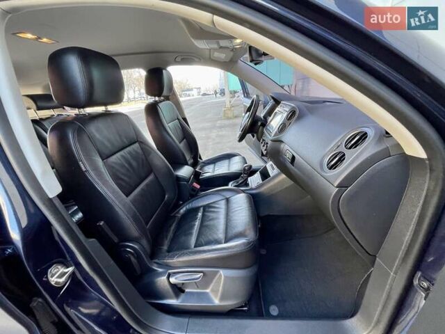 Синий Фольксваген Тигуан, объемом двигателя 2 л и пробегом 165 тыс. км за 16200 $, фото 50 на Automoto.ua