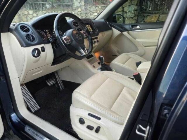 Синій Фольксваген Тігуан, об'ємом двигуна 2 л та пробігом 110 тис. км за 3000 $, фото 11 на Automoto.ua