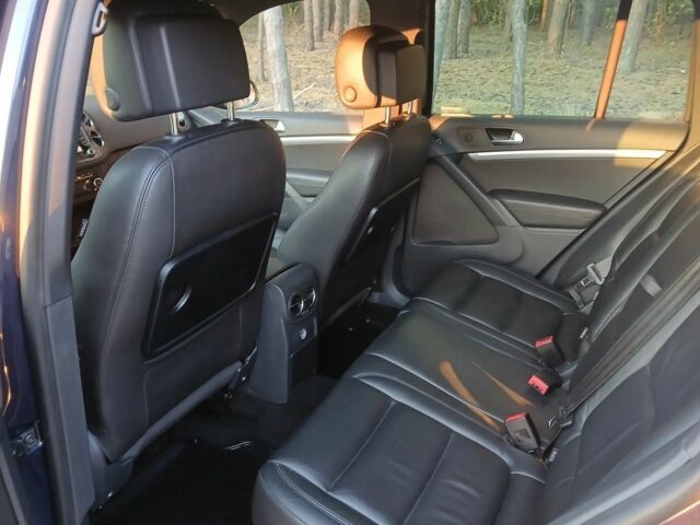 Синий Фольксваген Тигуан, объемом двигателя 2 л и пробегом 174 тыс. км за 8500 $, фото 7 на Automoto.ua