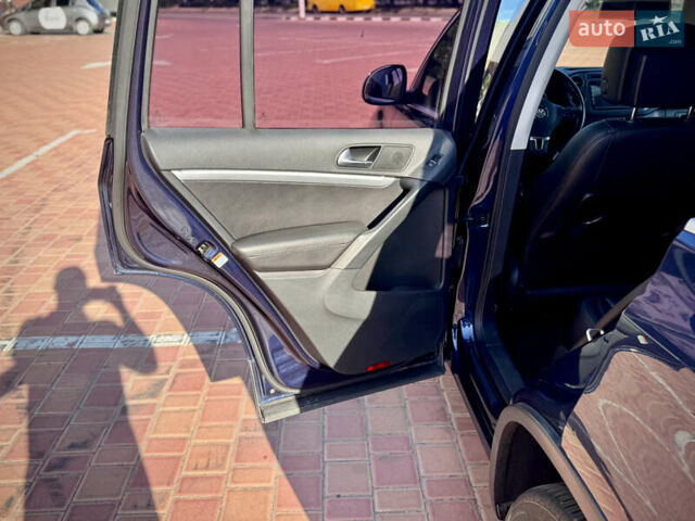 Синий Фольксваген Тигуан, объемом двигателя 2 л и пробегом 121 тыс. км за 16800 $, фото 72 на Automoto.ua