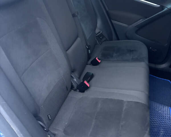 Синій Фольксваген Тігуан, об'ємом двигуна 1.97 л та пробігом 257 тис. км за 12500 $, фото 18 на Automoto.ua