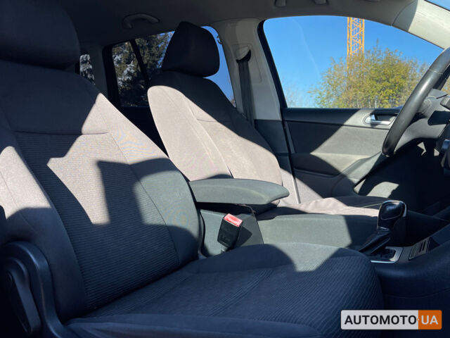 Синий Фольксваген Тигуан, объемом двигателя 2 л и пробегом 149 тыс. км за 11999 $, фото 8 на Automoto.ua