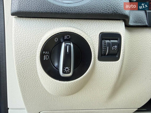 Синий Фольксваген Тигуан, объемом двигателя 2 л и пробегом 238 тыс. км за 12999 $, фото 44 на Automoto.ua