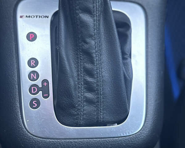 Синій Фольксваген Тігуан, об'ємом двигуна 1.97 л та пробігом 257 тис. км за 12500 $, фото 22 на Automoto.ua