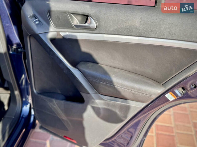 Синий Фольксваген Тигуан, объемом двигателя 2 л и пробегом 121 тыс. км за 16800 $, фото 68 на Automoto.ua