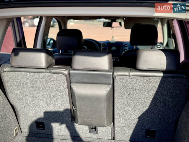 Синий Фольксваген Тигуан, объемом двигателя 2 л и пробегом 121 тыс. км за 16800 $, фото 58 на Automoto.ua