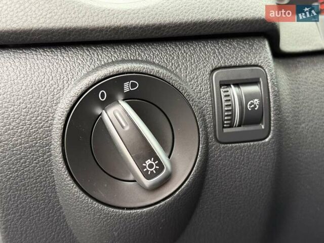 Синий Фольксваген Тигуан, объемом двигателя 1.98 л и пробегом 160 тыс. км за 13000 $, фото 30 на Automoto.ua