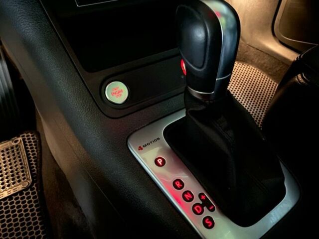 Синий Фольксваген Тигуан, объемом двигателя 2 л и пробегом 173 тыс. км за 17500 $, фото 13 на Automoto.ua