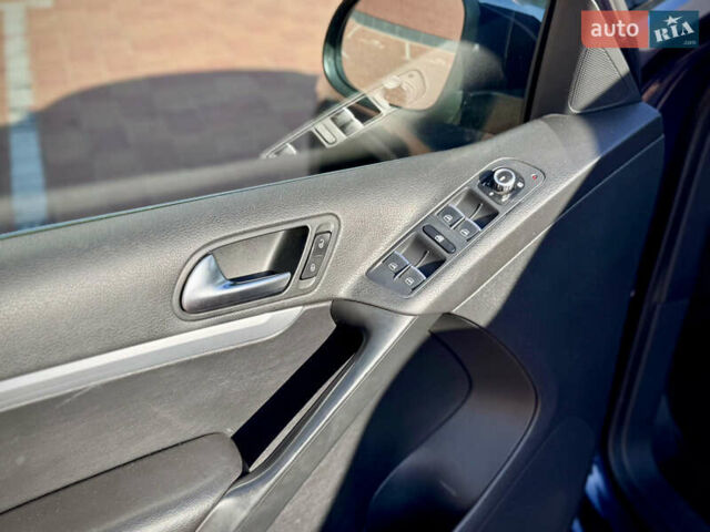 Синий Фольксваген Тигуан, объемом двигателя 2 л и пробегом 121 тыс. км за 16800 $, фото 50 на Automoto.ua