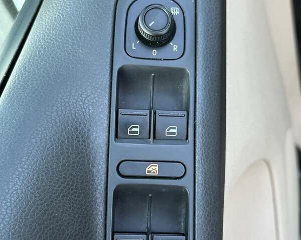 Синий Фольксваген Тигуан, объемом двигателя 1.98 л и пробегом 283 тыс. км за 10999 $, фото 21 на Automoto.ua