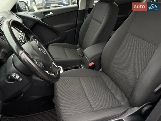 Синий Фольксваген Тигуан, объемом двигателя 1.98 л и пробегом 160 тыс. км за 13000 $, фото 12 на Automoto.ua