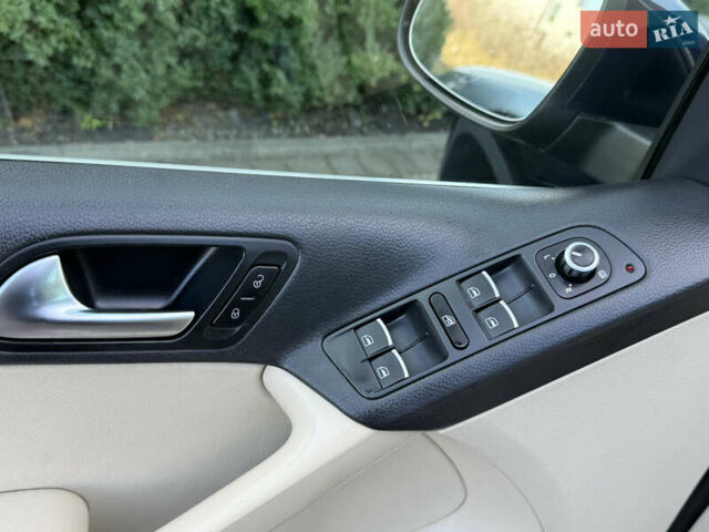 Синий Фольксваген Тигуан, объемом двигателя 2 л и пробегом 238 тыс. км за 12999 $, фото 43 на Automoto.ua