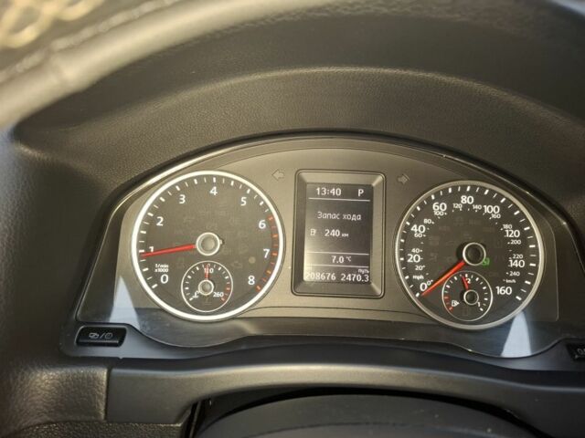 Синій Фольксваген Тігуан, об'ємом двигуна 2 л та пробігом 208 тис. км за 13500 $, фото 4 на Automoto.ua