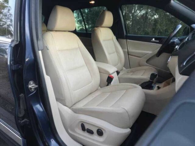 Синій Фольксваген Тігуан, об'ємом двигуна 2 л та пробігом 110 тис. км за 3000 $, фото 16 на Automoto.ua