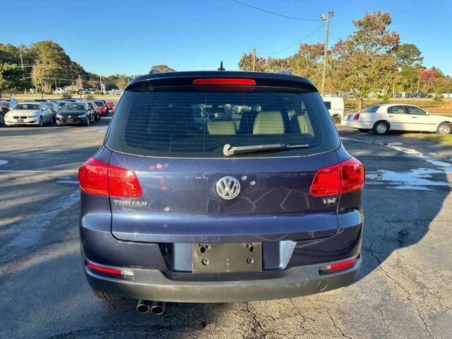 Синий Фольксваген Тигуан, объемом двигателя 2 л и пробегом 70 тыс. км за 9500 $, фото 6 на Automoto.ua