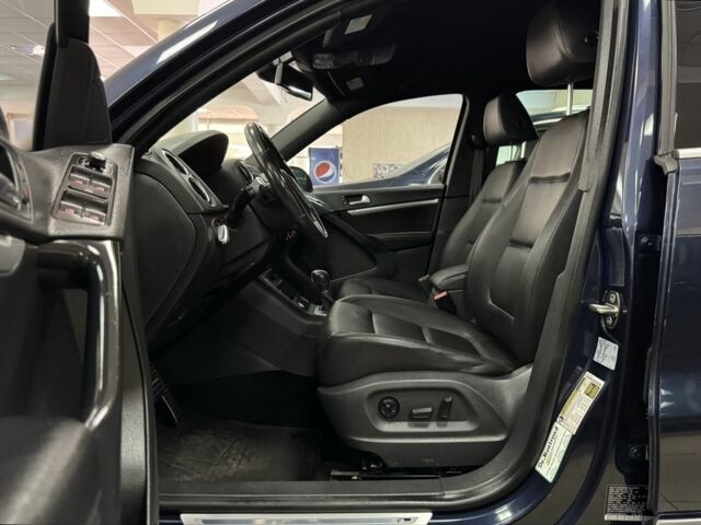 Синий Фольксваген Тигуан, объемом двигателя 2 л и пробегом 70 тыс. км за 16000 $, фото 11 на Automoto.ua