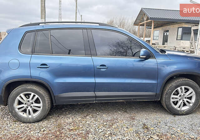 Синій Фольксваген Тігуан, об'ємом двигуна 1.98 л та пробігом 128 тис. км за 14300 $, фото 2 на Automoto.ua