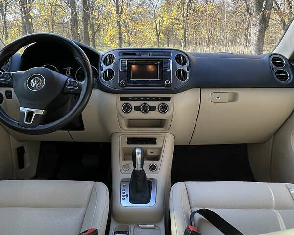 Синий Фольксваген Тигуан, объемом двигателя 1.98 л и пробегом 159 тыс. км за 13500 $, фото 21 на Automoto.ua