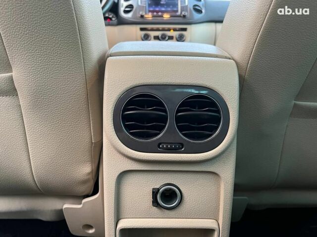 Синий Фольксваген Тигуан, объемом двигателя 2 л и пробегом 191 тыс. км за 14490 $, фото 36 на Automoto.ua